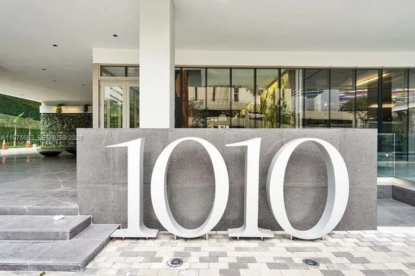 $5,900 | 1010 Brickell Avenue, Unit 3506, Miami, FL 33131