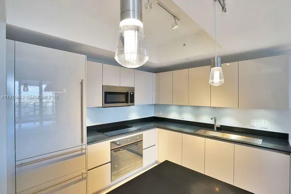 $5,900 | 1010 Brickell Avenue, Unit 3506, Miami, FL 33131