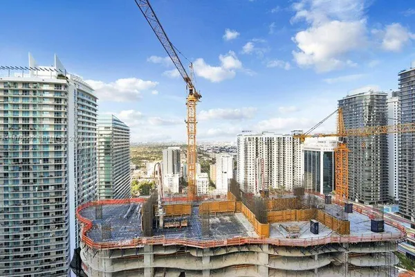 $5,900 | 1010 Brickell Avenue, Unit 3506, Miami, FL 33131