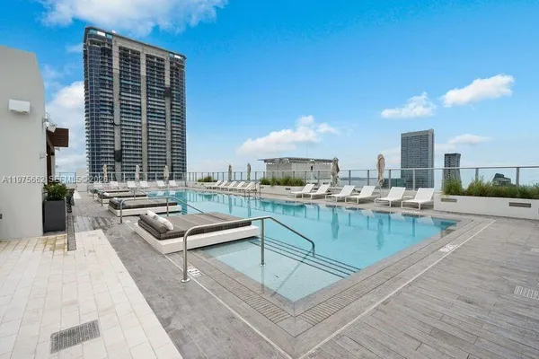 $5,900 | 1010 Brickell Avenue, Unit 3506, Miami, FL 33131