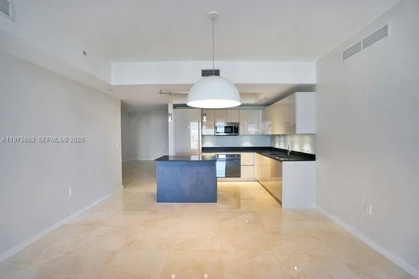 $5,900 | 1010 Brickell Avenue, Unit 3506, Miami, FL 33131