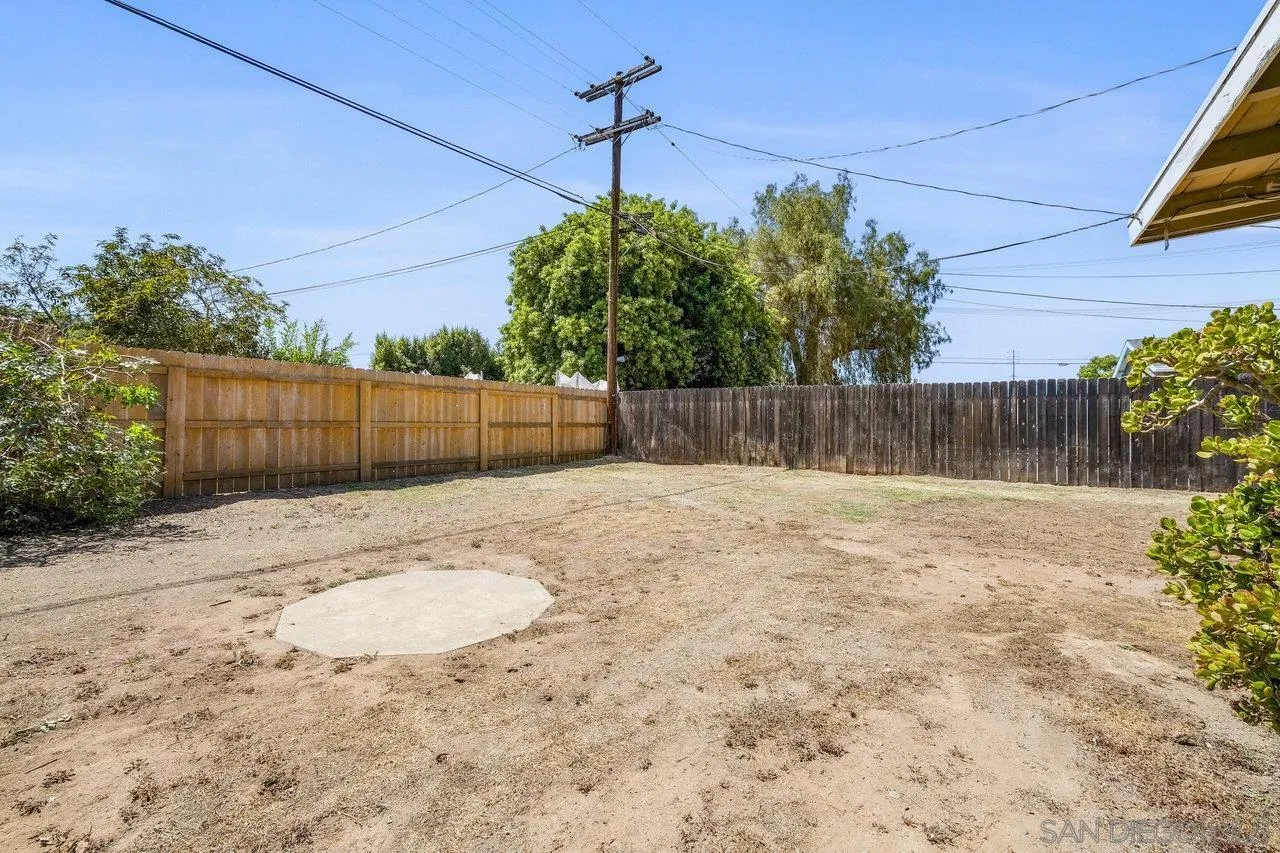 582 Macon Street El Cajon, CA 92019 - Photo 31 of 34 a view of a backyard