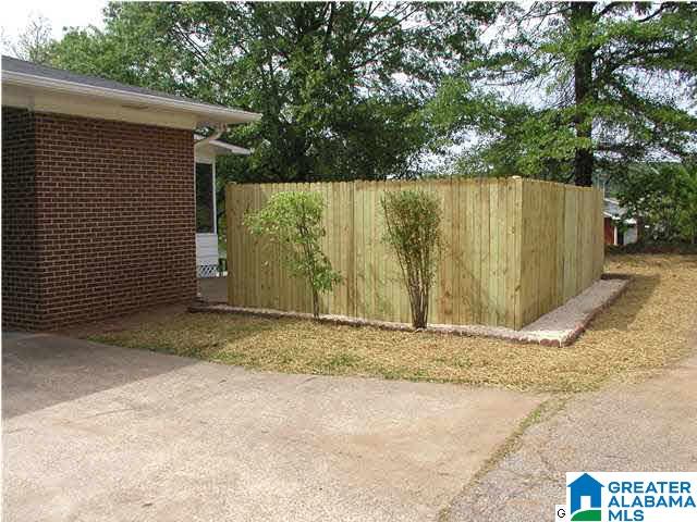 631 Roxie Avenue Oxford, AL 36203 - Photo 5 of 24