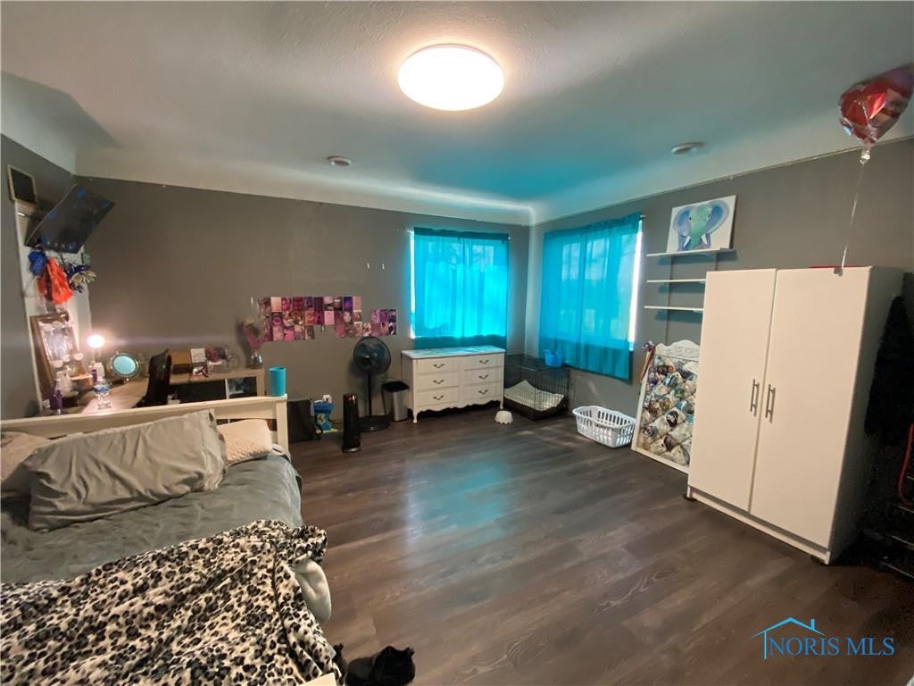 2421 Pickle Road Oregon, OH 43616 - Photo 13 of 22 Gallery Image 13
