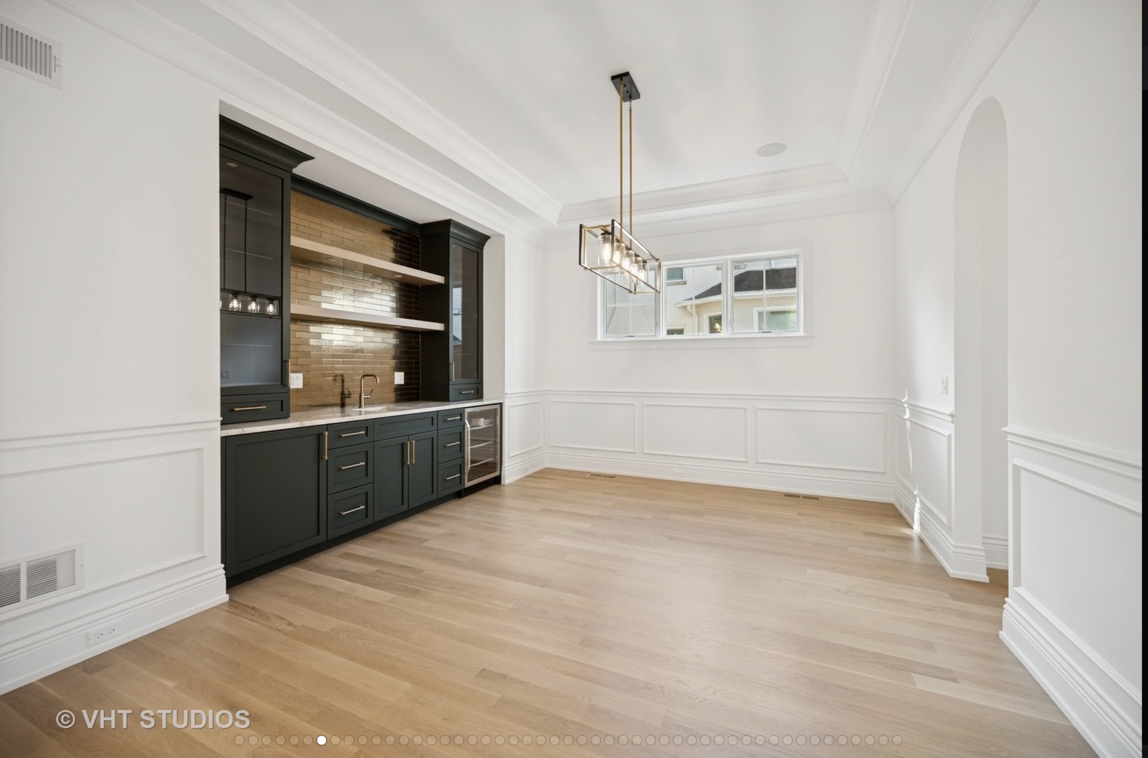 626 Gregory Avenue Wilmette, IL 60091 - Photo 7 of 30