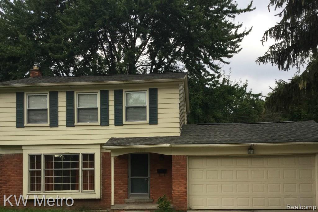 29845 Rambling Road Southfield, MI 48076 - Photo 1 of 14