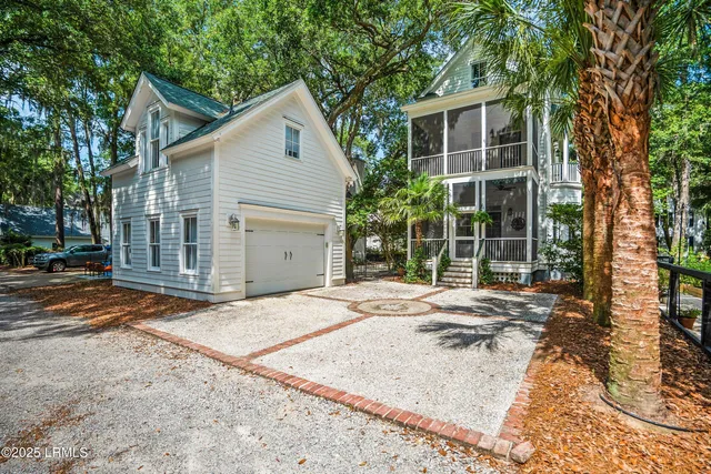 $719,000 | 119 Bartram Drive, Beaufort, SC 29902