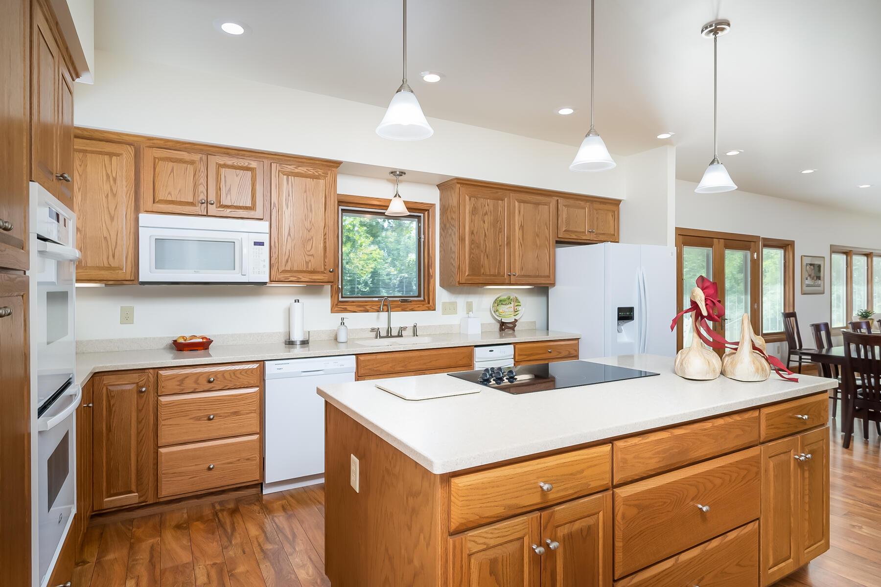 830 Pollock Road Delaware, OH 43015 - Photo 11 of 80 Kitchen