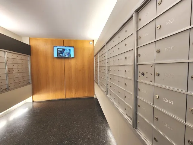 $3,200 | 9655 Woods Drive, Unit 512, Skokie, IL 60077