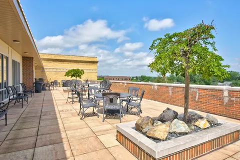 $365,000 | 50 North Plum Grove Road, Unit 202E, Palatine, IL 60067