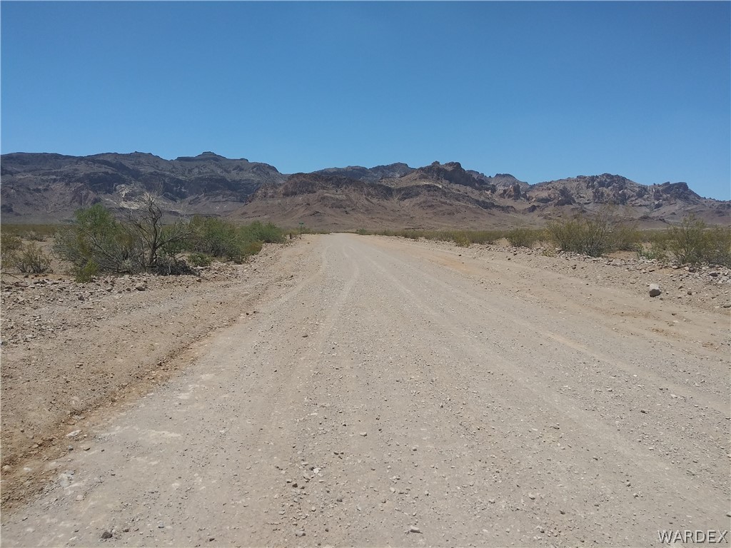 5448 South Turquoise Road Golden Valley, AZ 86413 - Photo 2 of 2