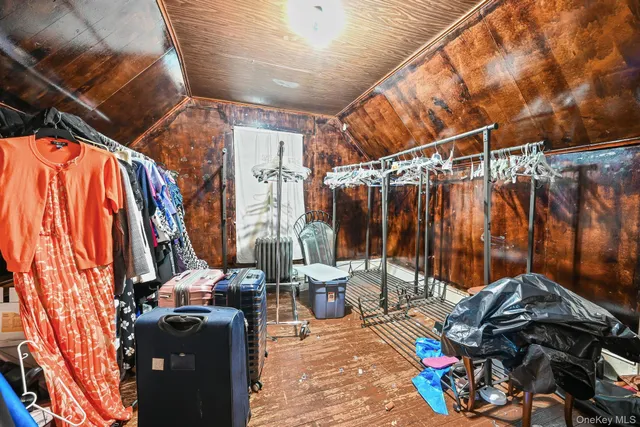 $989,000 | 188-31 Lewiston Avenue | Hollis