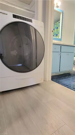 $1,600 | 300 Valley Stream Drive, Unit A7, Naples, FL 34113