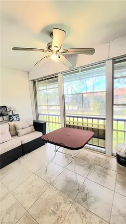 $1,600 | 300 Valley Stream Drive, Unit A7, Naples, FL 34113