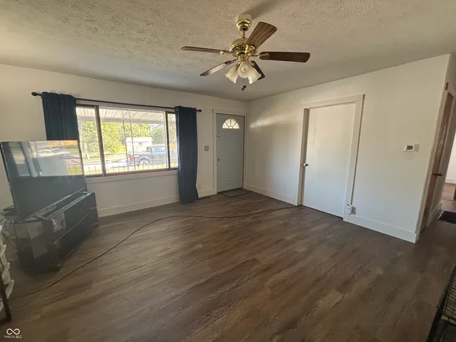 $152,750 | 107 East Sycamore Street, Attica, IN 47918