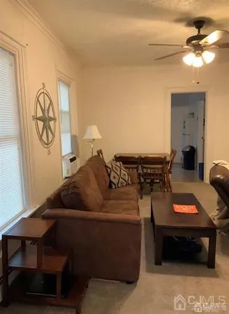 $1,995 | 203 Woodbridge Avenue, Unit 1, Metuchen, NJ 08840