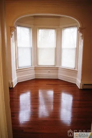 $1,995 | 203 Woodbridge Avenue, Unit 1, Metuchen, NJ 08840