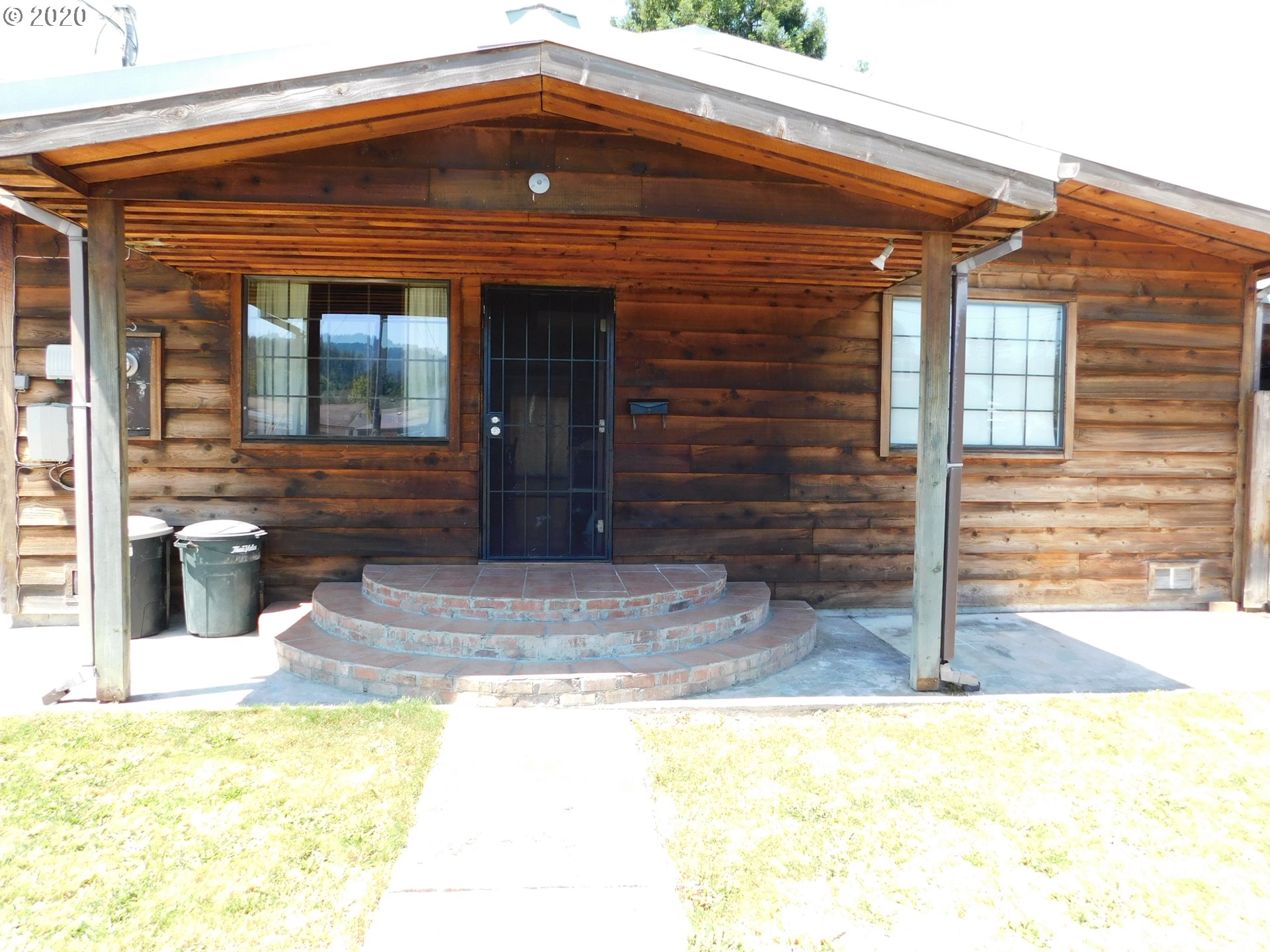 912 Bender Street Myrtle Point, OR 97458 - Photo 2 of 27 Gallery Image 2