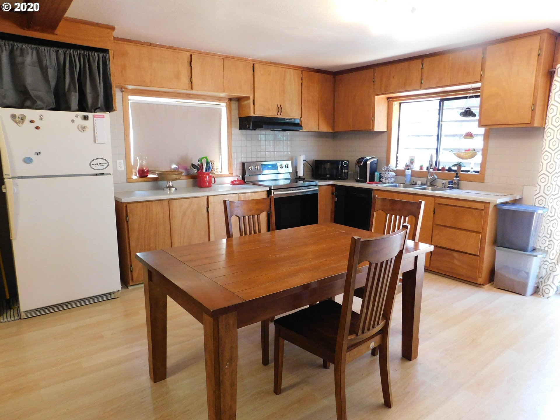 912 Bender Street Myrtle Point, OR 97458 - Photo 7 of 27 Gallery Image 7