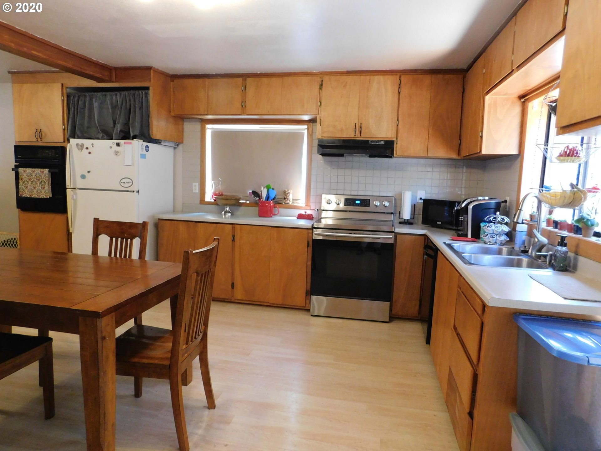 912 Bender Street Myrtle Point, OR 97458 - Photo 9 of 27 Gallery Image 9