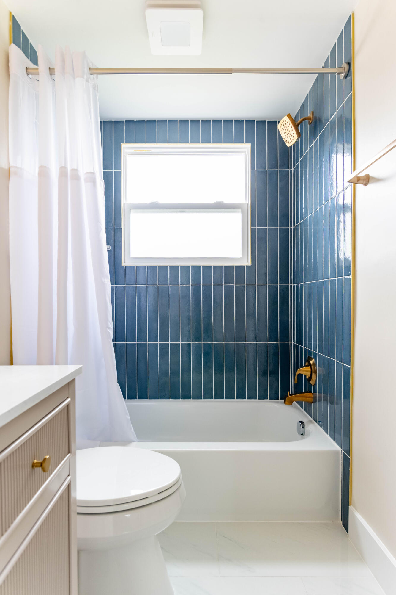 908 Spring Street Ann Arbor, MI 48103 - Photo 40 of 51 Unit 2 - Bathroom
