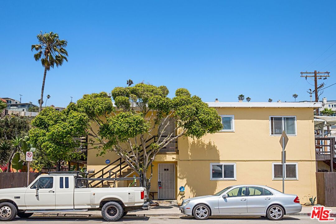 100 Sunridge Street Playa del Rey, CA 90293 - Photo 17 of 46 Gallery Image 17
