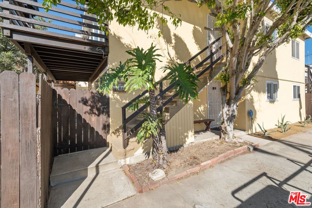 100 Sunridge Street Playa del Rey, CA 90293 - Photo 10 of 46 Gallery Image 10