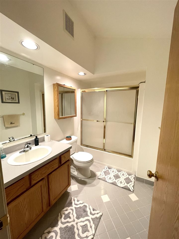 65633 Mt Vernon Road Washington, MI 48095 - Photo 28 of 59 Main Bath