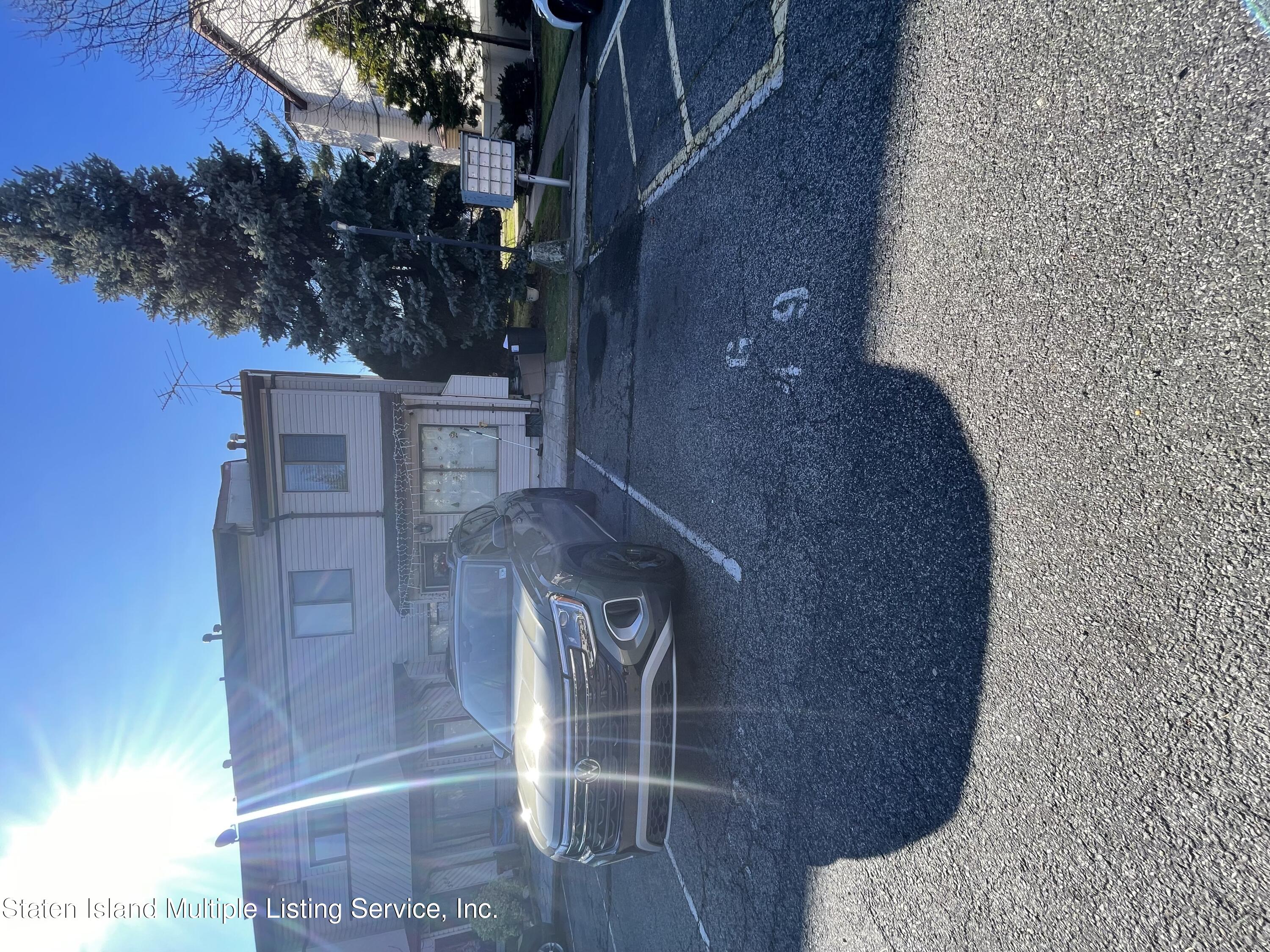 42 Selvin Loop, Unit A Staten Island, NY 10303 - Photo 6 of 6 IMG_7268