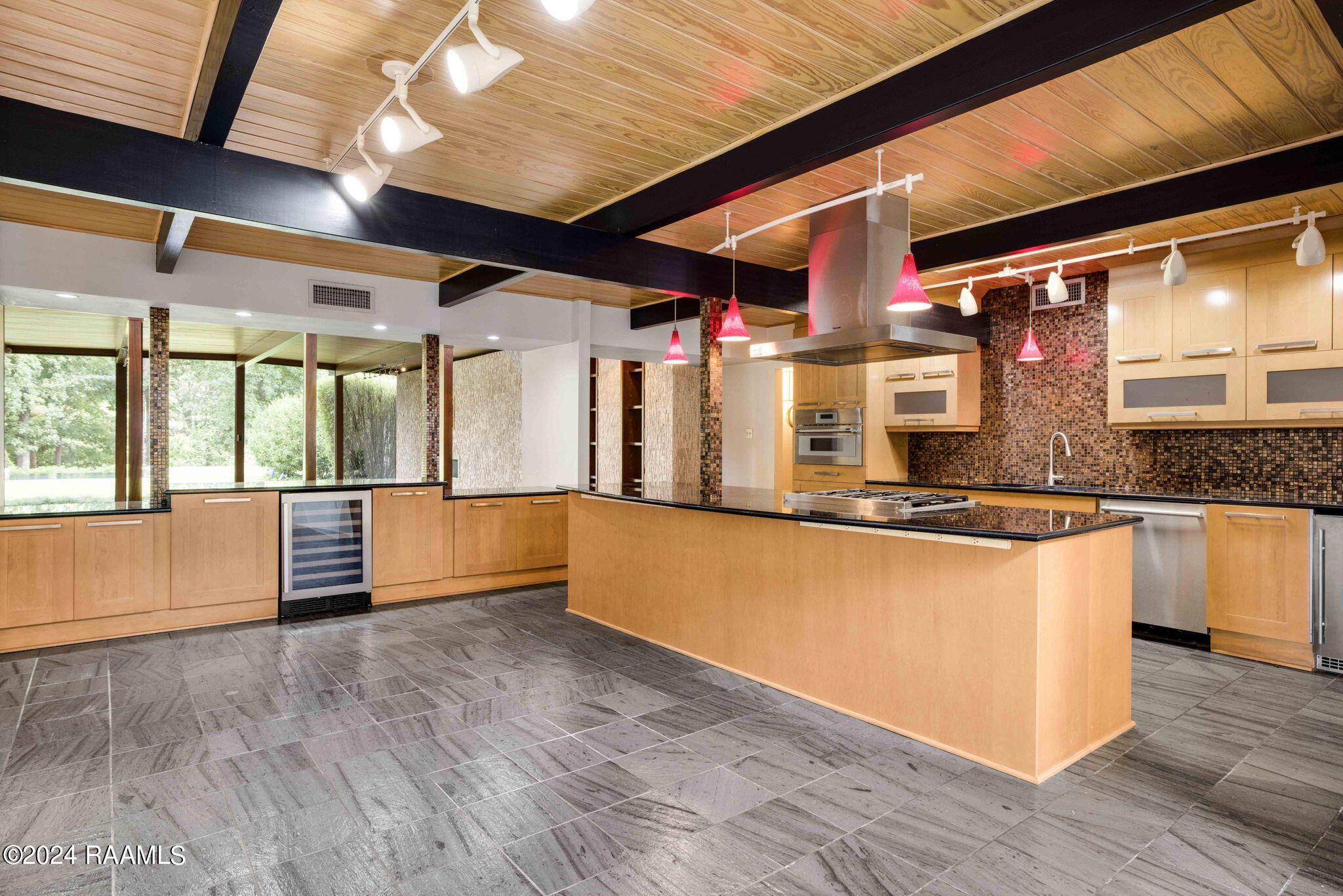 323 Beverly Drive Lafayette, LA 70503 - Photo 11 of 50 14-web-or-mls-323 Beverly Dr-14