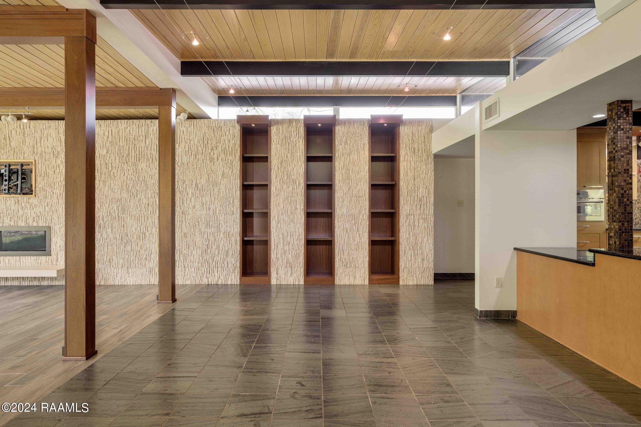 323 Beverly Drive Lafayette, LA 70503 - Photo 18 of 50 26-web-or-mls-323 Beverly Dr-26