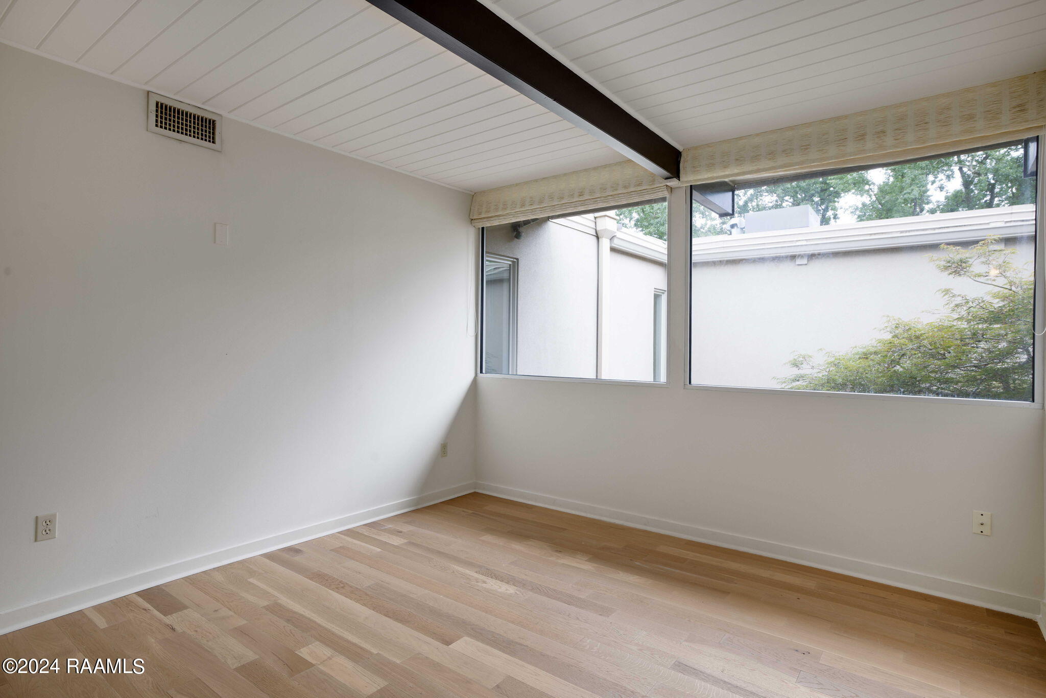 323 Beverly Drive Lafayette, LA 70503 - Photo 33 of 50 46-web-or-mls-323 Beverly Dr-46