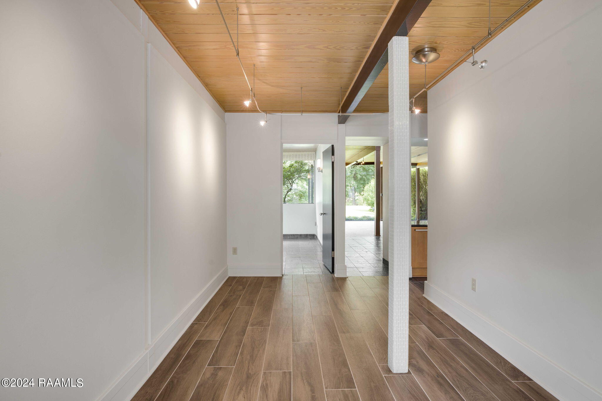 323 Beverly Drive Lafayette, LA 70503 - Photo 7 of 50 10-web-or-mls-323 Beverly Dr-10