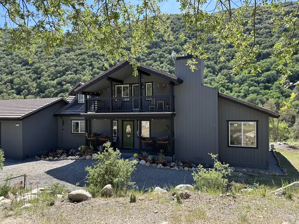 $1,100,000 | 45100 East Carmel Valley Road, Greenfield, CA 93927