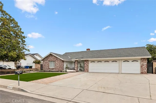 a view of livingroom with furniture and window