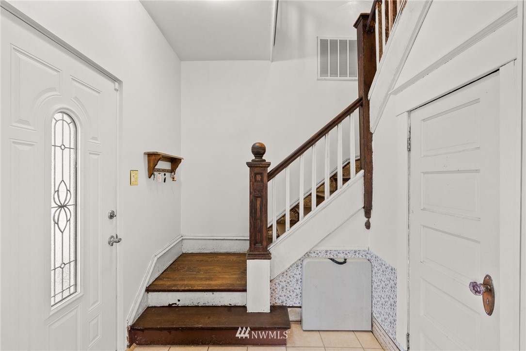 51 Southwest 3rd Street Chehalis, WA 98532 - Photo 4 of 24 Gallery Image 4