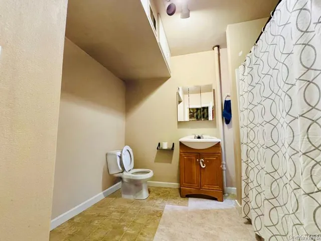 $319,900 | 66 Benkard Avenue, Newburgh, NY 12550