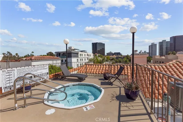 $4,995 | 11681 Darlington Avenue, Los Angeles, CA 90049