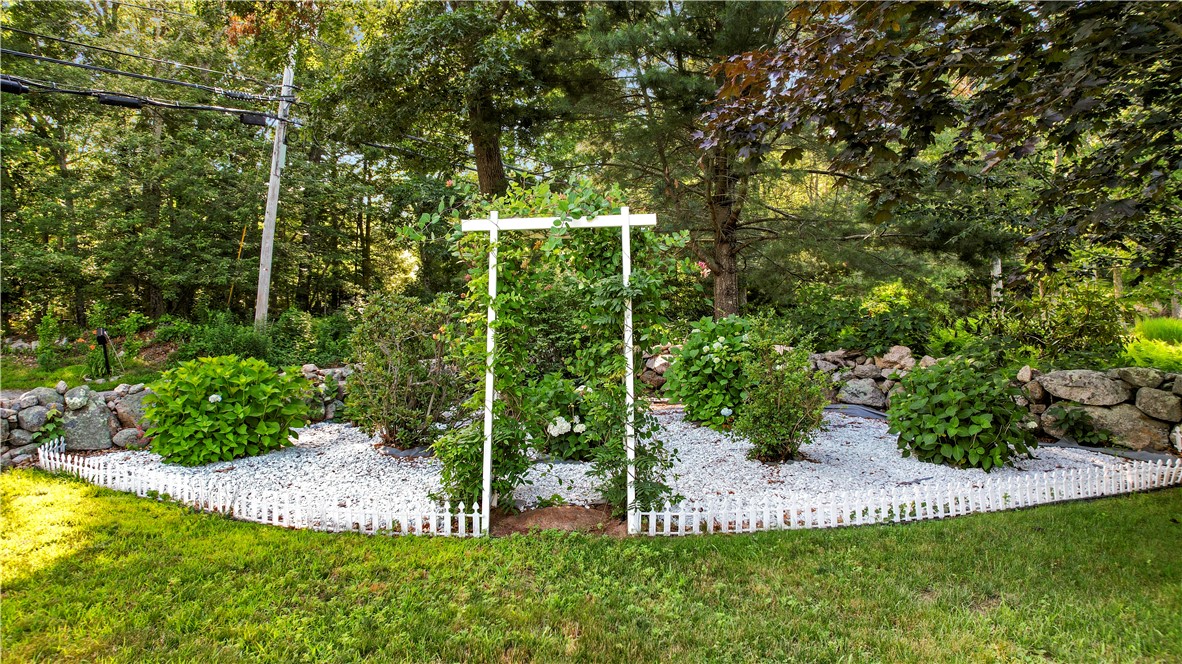 453 Gardiner Road Richmond, RI 02892 - Photo 25 of 32