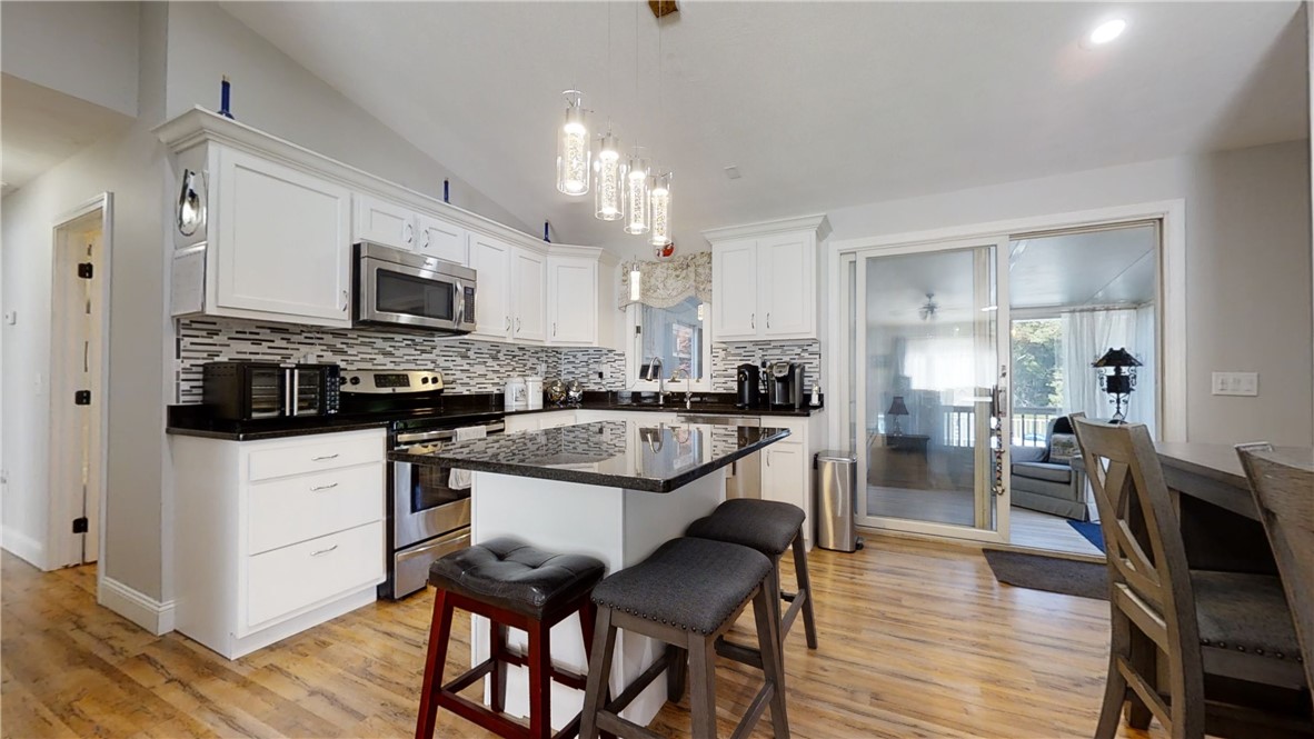 453 Gardiner Road Richmond, RI 02892 - Photo 5 of 32