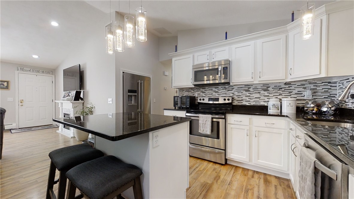 453 Gardiner Road Richmond, RI 02892 - Photo 8 of 32