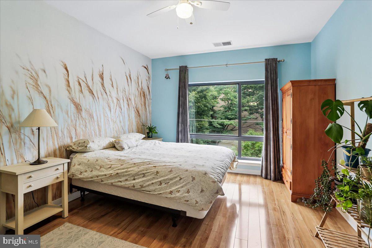 8005 13th Street, Unit 312 Silver Spring, MD 20910 - Photo 10 of 27 Primary Bedroom