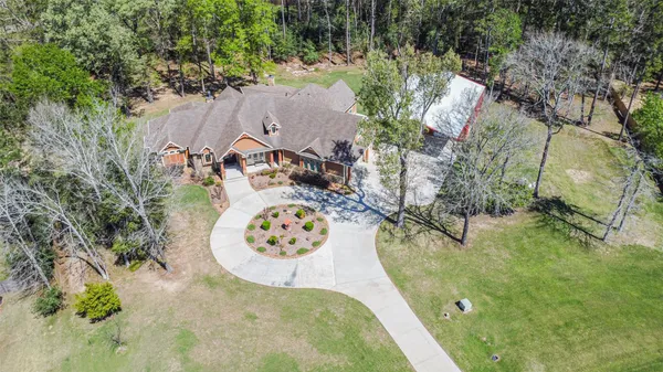 $1,060,000 | 427 Lassen Villa Court, Houston, TX 77336