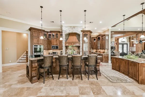 $1,060,000 | 427 Lassen Villa Court, Houston, TX 77336