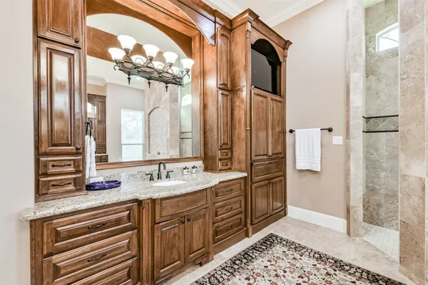 $1,060,000 | 427 Lassen Villa Court, Houston, TX 77336