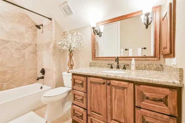 $1,060,000 | 427 Lassen Villa Court, Houston, TX 77336