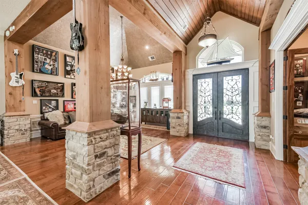 $1,060,000 | 427 Lassen Villa Court, Houston, TX 77336