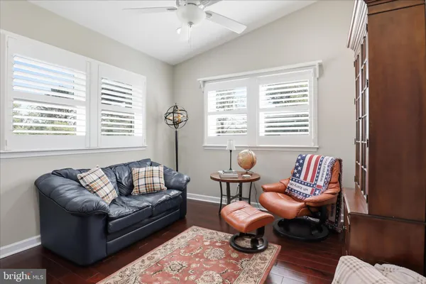 $4,599 | 5202 Garner Street, Springfield, VA 22151