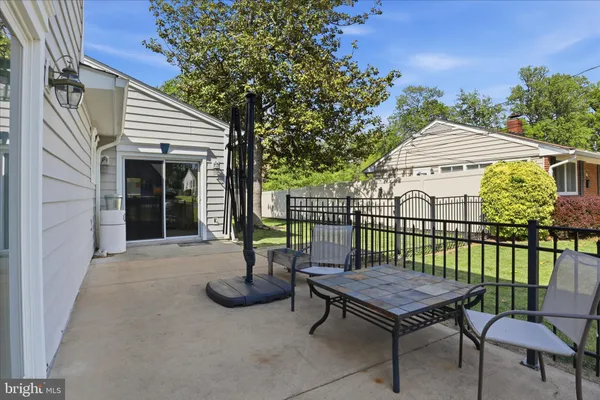 $4,599 | 5202 Garner Street, Springfield, VA 22151