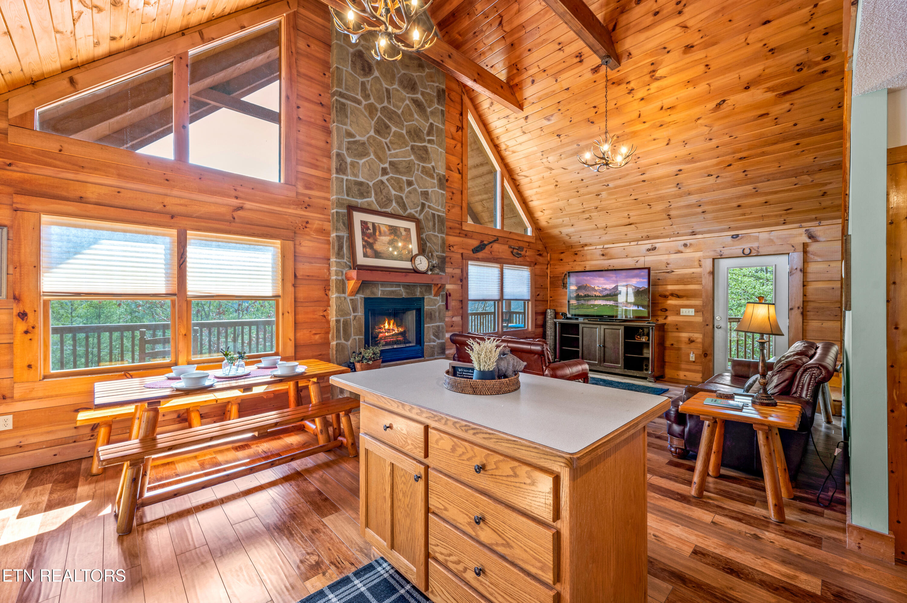 2644 Raccoon Hollow Way Sevierville, TN 37862 - Photo 4 of 57 DSC_0273